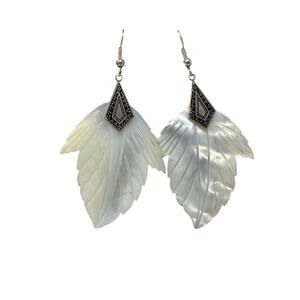 Vintage Leaf Shaped Shell Earrings Pearlescent White Silver Tone Pierced Ears